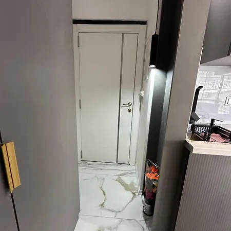 Stitch On The 1 * Paralía